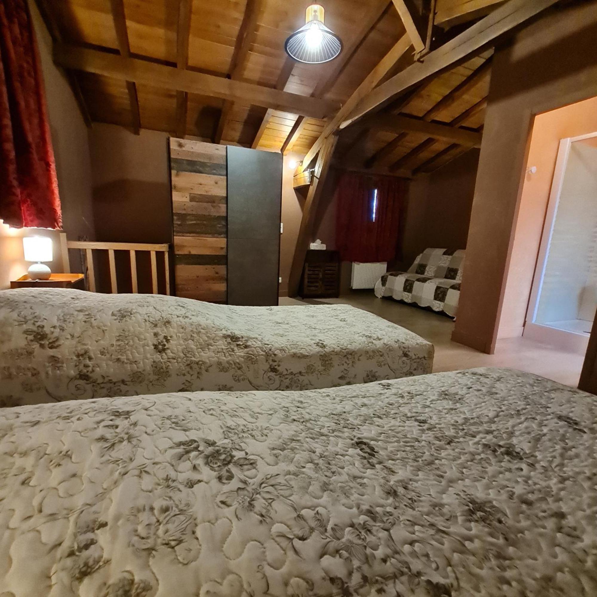 Domaine Du Cardou Hotel Puy-lʼÉvêque Bagian luar foto