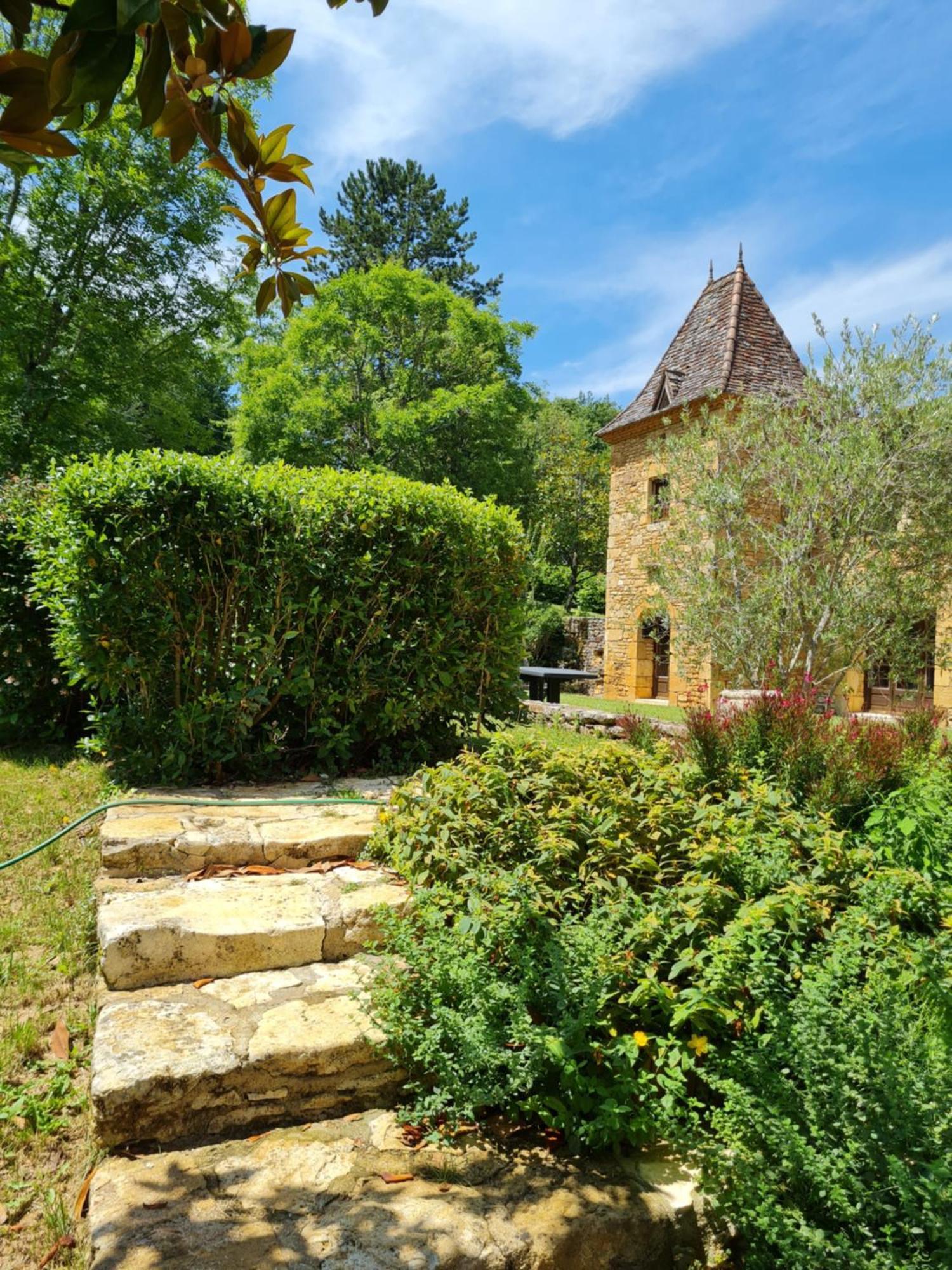Domaine Du Cardou Hotel Puy-lʼÉvêque Bagian luar foto